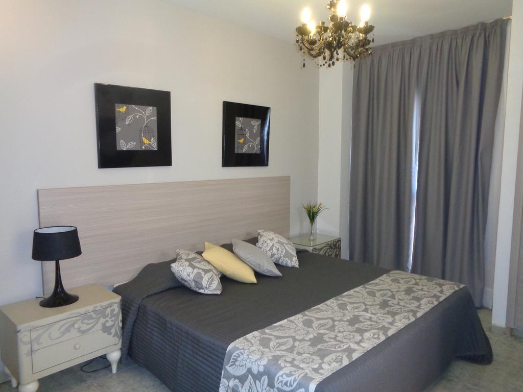 Irene'S Apartments Limassol Room photo