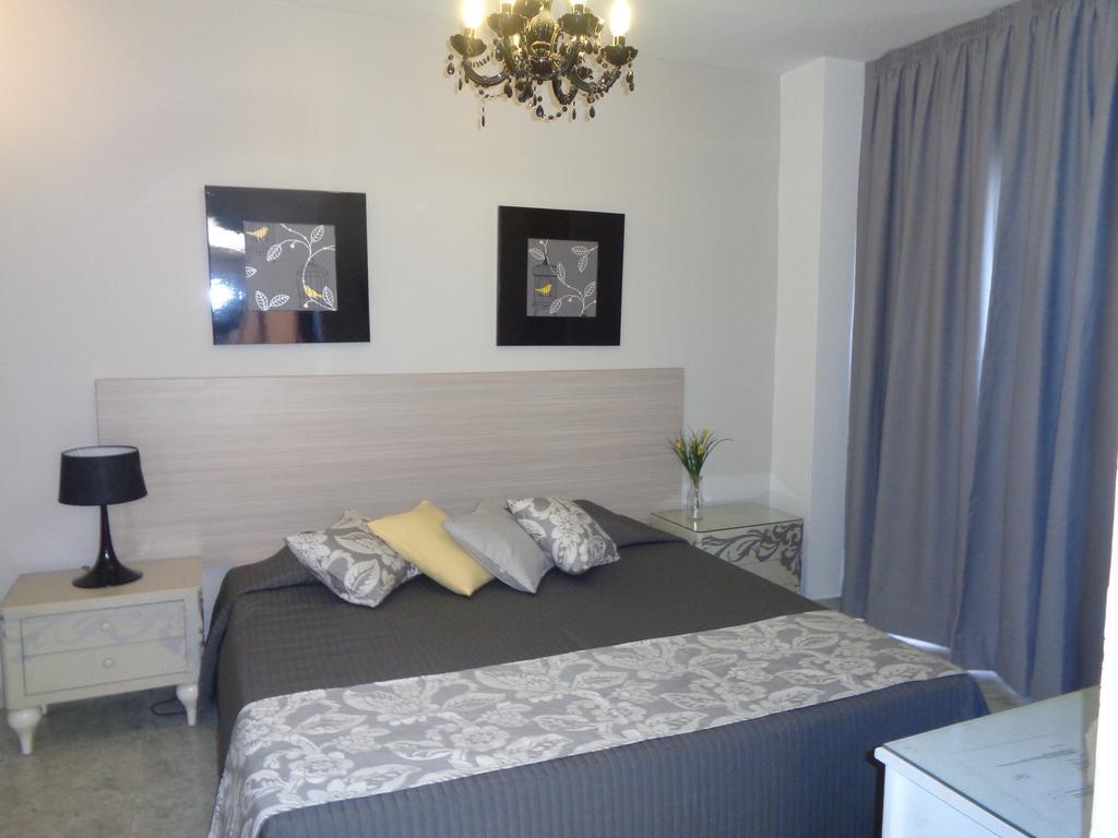 Irene'S Apartments Limassol Room photo